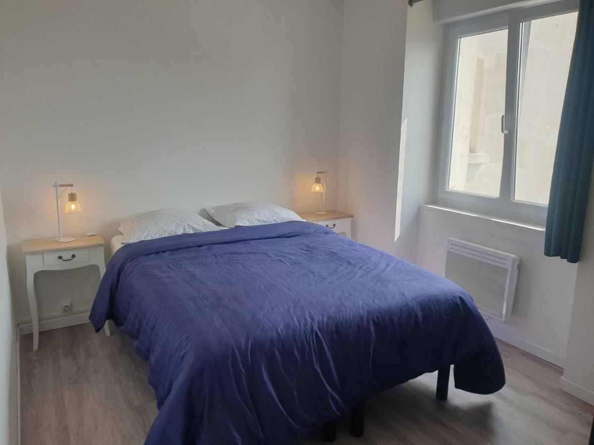 Appartement 2 à 4 personnes vue mer à Santec au pied de la plage du Dossen vue mer Extérieur photo