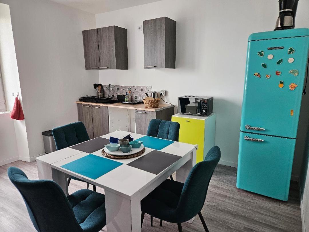 Appartement 2 à 4 personnes vue mer à Santec au pied de la plage du Dossen vue mer Extérieur photo